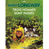 TROIS HOMMES SONT PASSES
