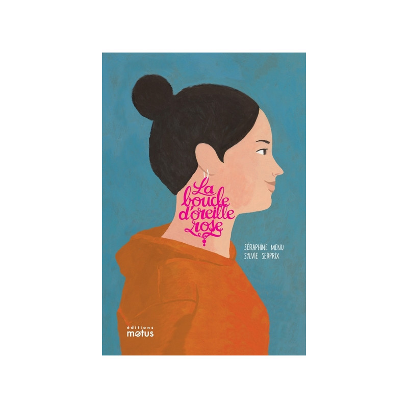 La boucle d'oreille rose
